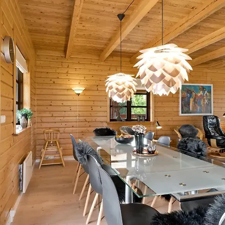 Beautiful Home In Glesborg With Sauna *