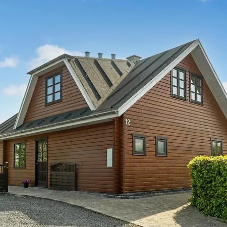 Beautiful Home In Glesborg With Sauna *